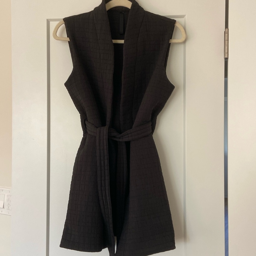 Quilted vest - very chic looking and versatile